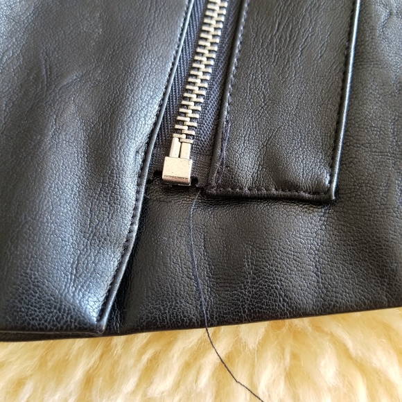 Set It Off TOBI Faux Leather Skirt in Black - Picture 15 of 16